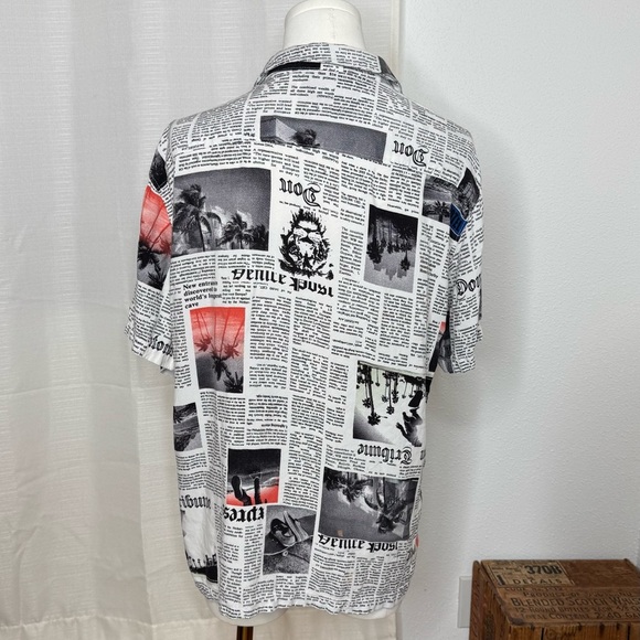 No Boundaries Newspaper Print Short Sleeve Shirt - Picture 5 of 8